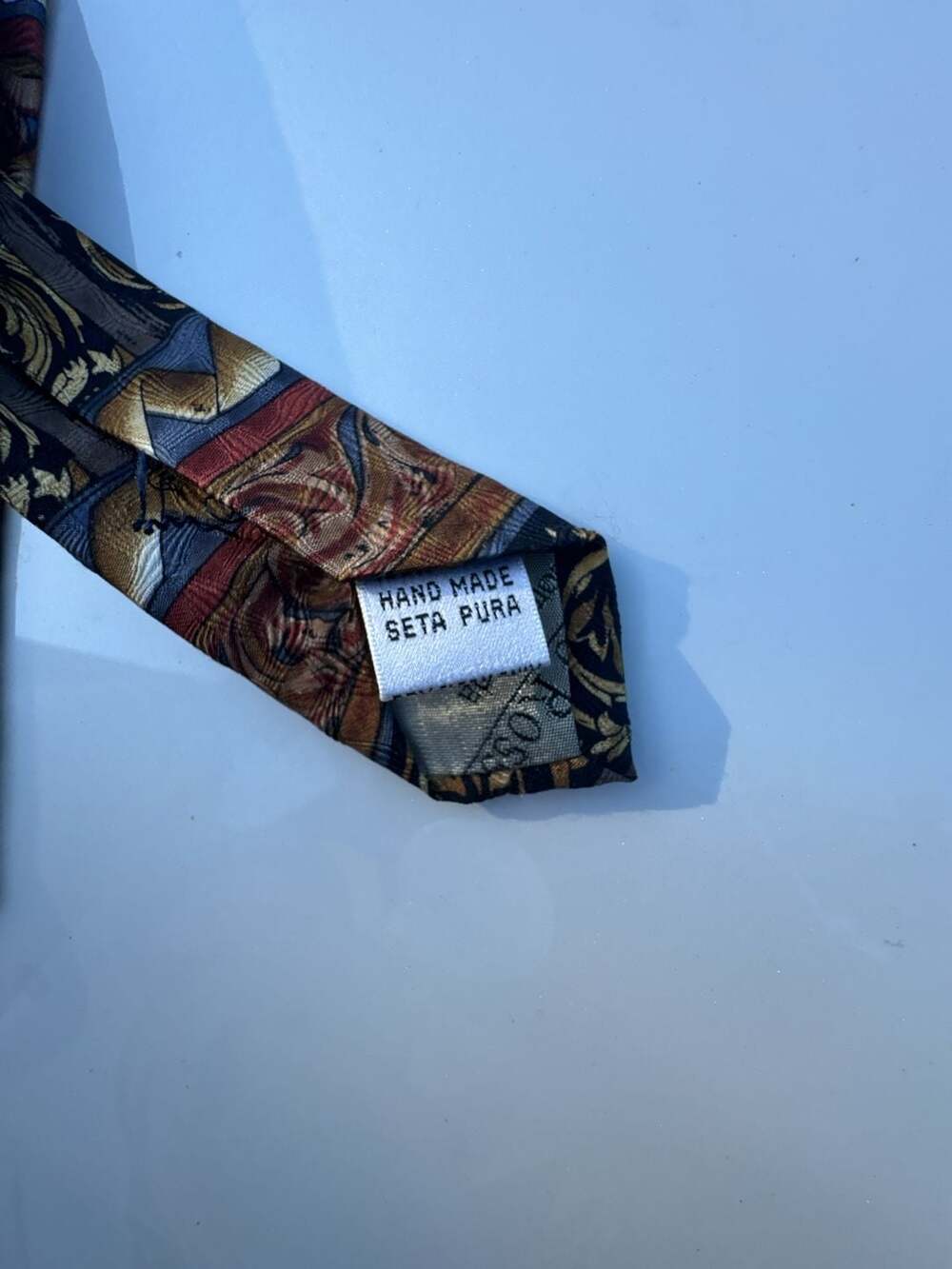 Tesoro Rosso Uomo Moda Hand Made 100% Silk Geometric Pattern Tie - Picture 4 of 4